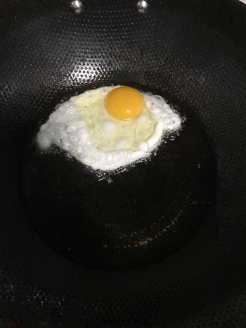 糖醋荷包蛋的做法步骤2