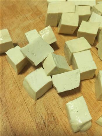 白菜豆腐炖牛肉的做法步骤1