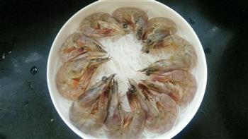 蒜蓉粉丝蒸大虾的做法步骤3