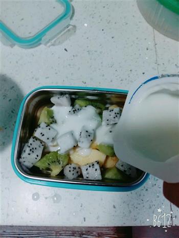 酸奶水果沙拉的做法步骤6