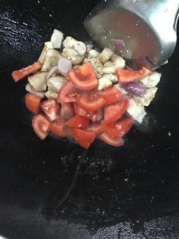 龙利鱼番茄豆腐汤的做法图解6