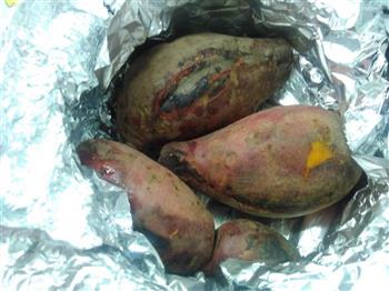坤博砂锅烤红薯-记忆中的味道的做法步骤5