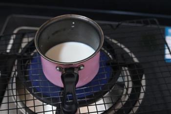 抹茶酸奶慕斯的做法图解3