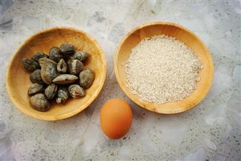 蛤蛎鸡蛋粥的做法步骤1