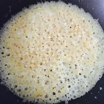 奶油焦糖爆米花的做法步骤3