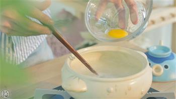 菠菜蛋黄粥 & 上汤菠菜的做法步骤7