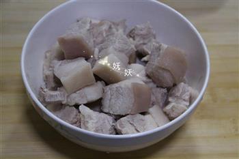 坤博砂锅红烧肉的做法步骤2