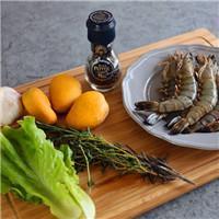 嵌入式烤箱食谱-香草烤大虾配芒果的做法步骤1