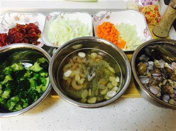 中式海鲜焗饭的做法步骤1