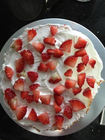 奶油草莓蛋糕的做法图解4