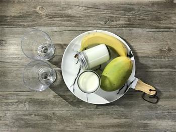 香蕉芒果思慕雪—来自杯中的健康饮品的做法步骤8
