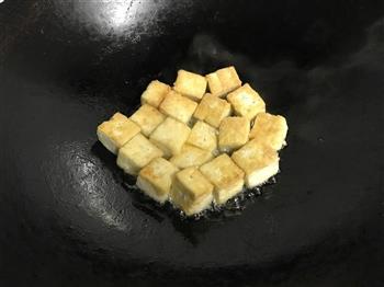 菠萝咕噜豆腐的做法步骤2