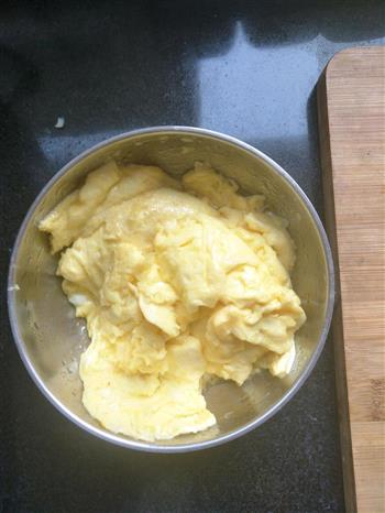 木耳炒鸡蛋的做法步骤2