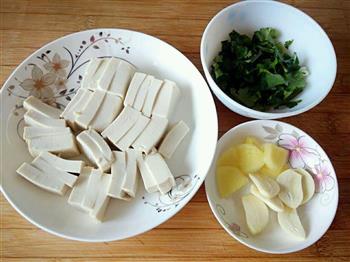 鲫鱼豆腐汤的做法步骤3