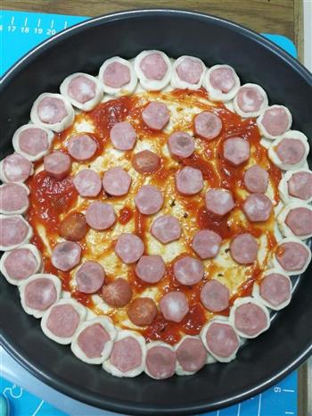 火腿烤肠花边披萨的做法图解7