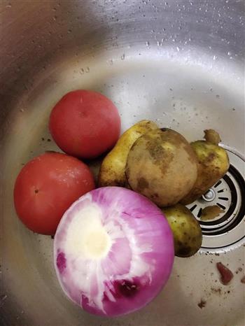懒人版西红柿土豆牛骨汤的做法步骤4