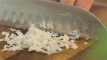 银鱼蛋卷 & 红薯小米粥的做法图解5