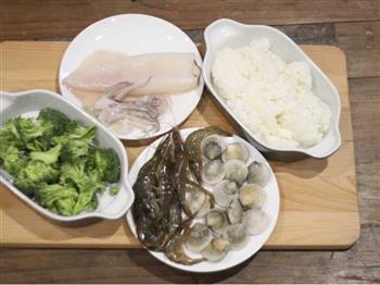 海鲜焗饭的做法步骤1