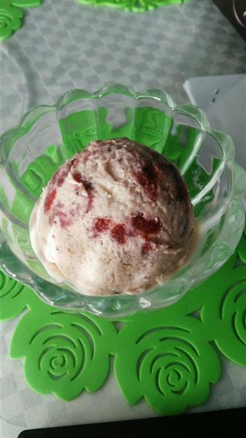 草莓冰淇淋的做法步骤10