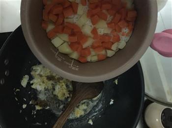 香焖土豆炒饭的做法步骤6