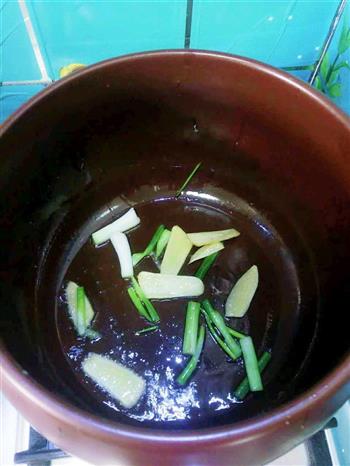 砂锅鱼头豆腐汤的做法步骤2