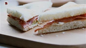 快手早餐-牛油果培根三明治的做法步骤20