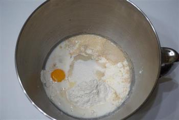 红豆芝士面包的做法步骤3