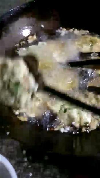 炸海蛎饼的做法步骤7