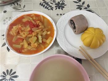 美味双西-西红柿炒西葫芦的做法步骤1