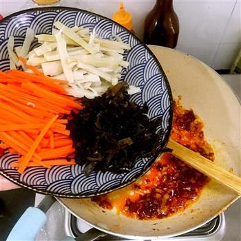 四川鱼香肉丝-在家做出饭店的味道的做法步骤21