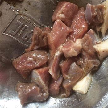 新疆烤羊肉串的做法图解2