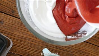 红丝绒蛋糕卷的做法步骤10