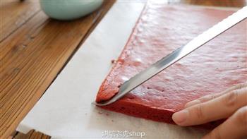 红丝绒蛋糕卷的做法步骤13