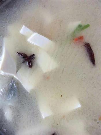 枸杞鲫鱼豆腐汤的做法图解9