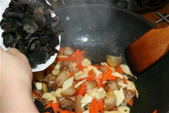 木耳杏鲍菇炒腊肉的做法步骤9