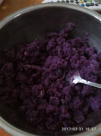 紫薯豆沙饼的做法步骤2