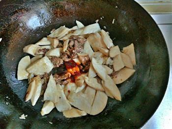杏鲍菇青椒炒牛肉的做法步骤6