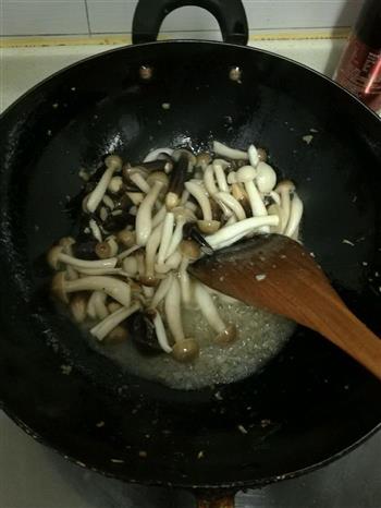 美味杂菌汤的做法图解4