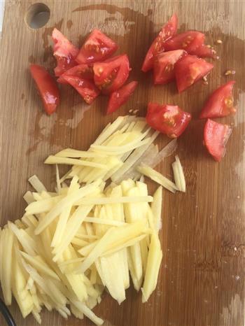 电饭煲番茄土豆丝的做法步骤1