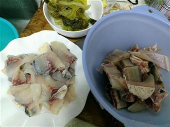 家常酸菜鱼的做法步骤2