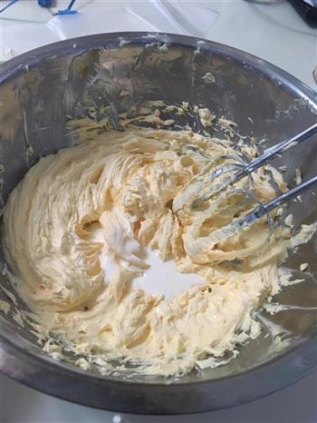 重磅黄油葡萄干蛋糕的做法步骤5