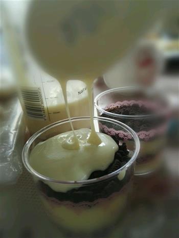 奥利奥酸奶杯的做法步骤1