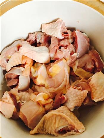 鸡腿肉杂菇煲的做法步骤1