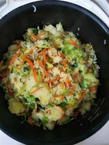 蔬菜炒饭的做法步骤4