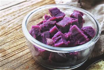 一口软糯 紫薯糯米糍的做法步骤7