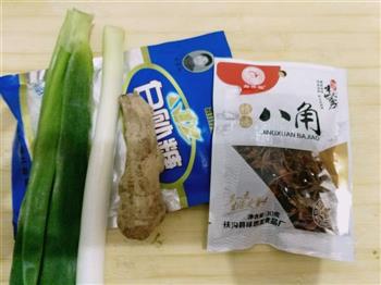 地锅鸡炖土豆的做法步骤1
