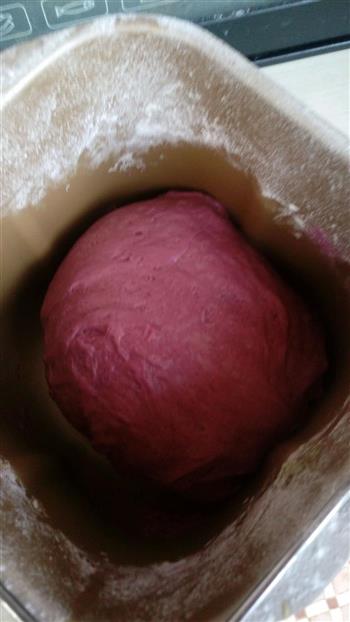 艾桨紫薯馒头卷的做法步骤2