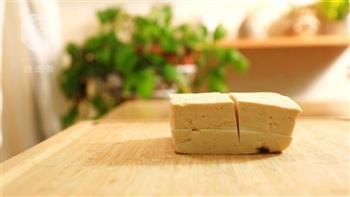 辣白菜豆腐汤-迷迭香的做法步骤2