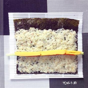 反转寿司及其它几种寿司卷的做法的做法步骤4