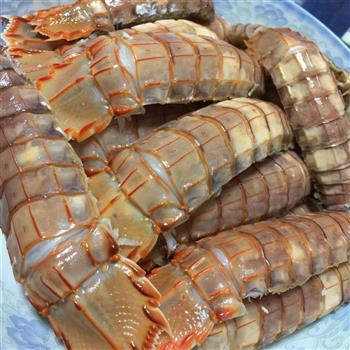海鲜虾蟹粥的做法步骤1
